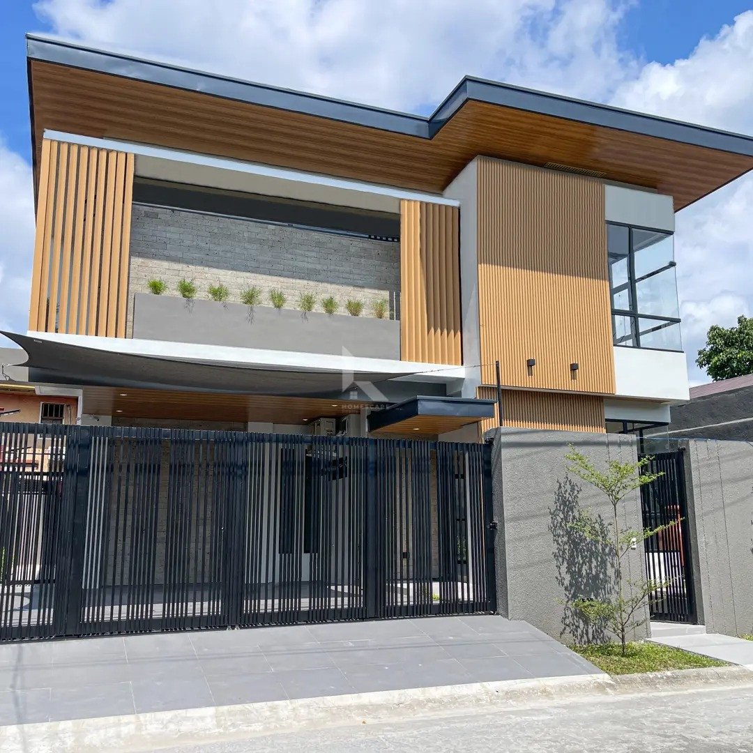 Stunning Modern U-Shaped Single Detached House and Lot For Sale photo 1