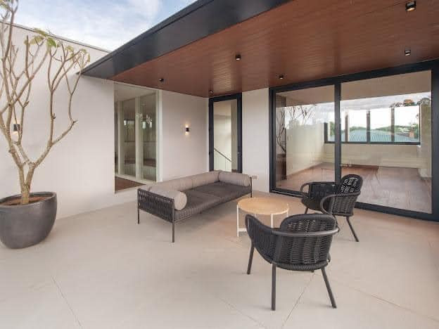An Upscale Modern House and Lot for Sale in Valle Verde. photo 5