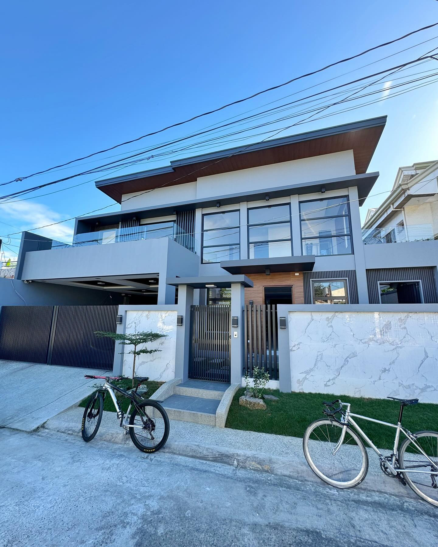 rand New Modern Contemporary House for Sale in Filinvest photo 1