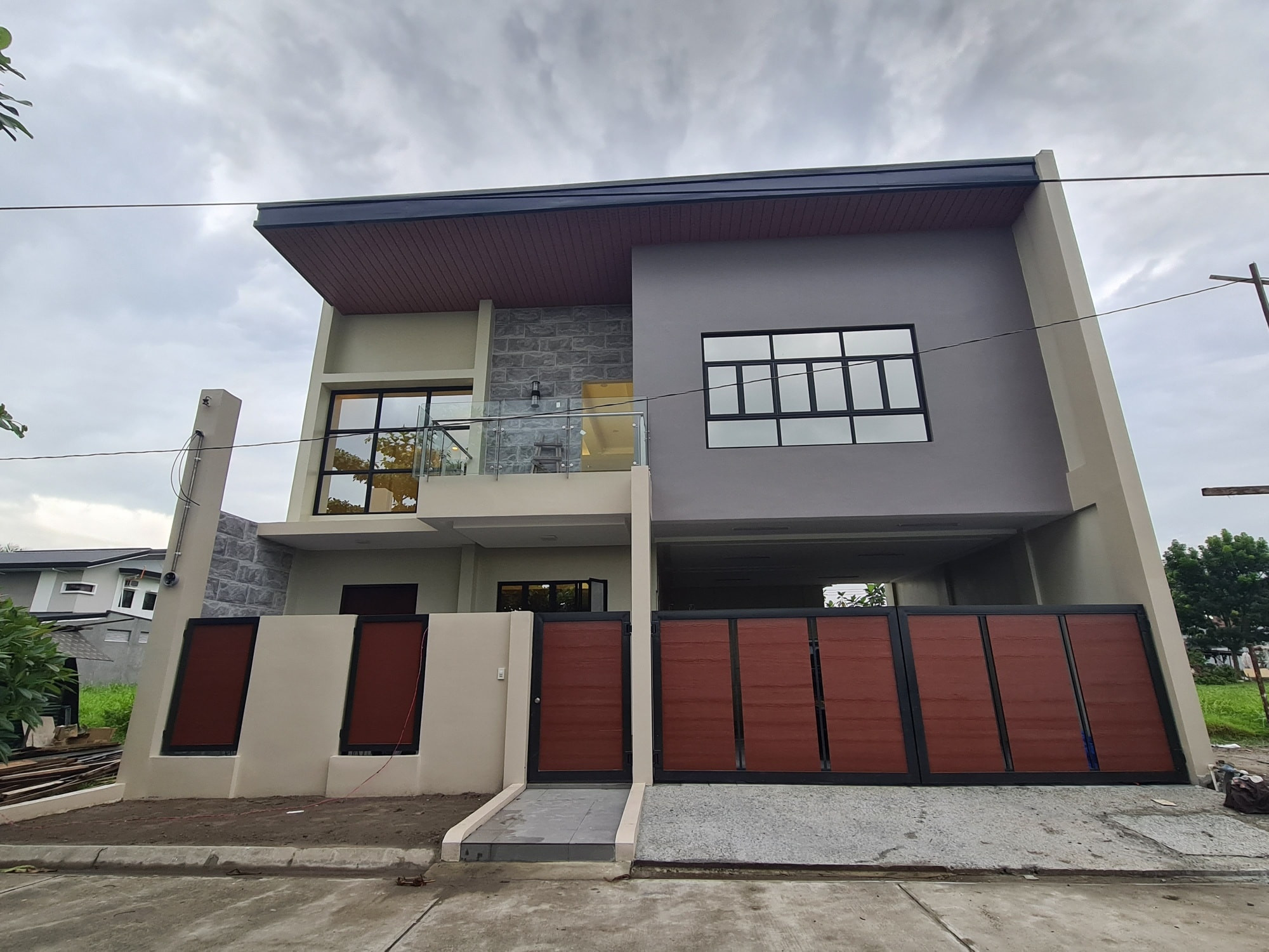 A Brand New Modern Spacious Two Storey House photo 1