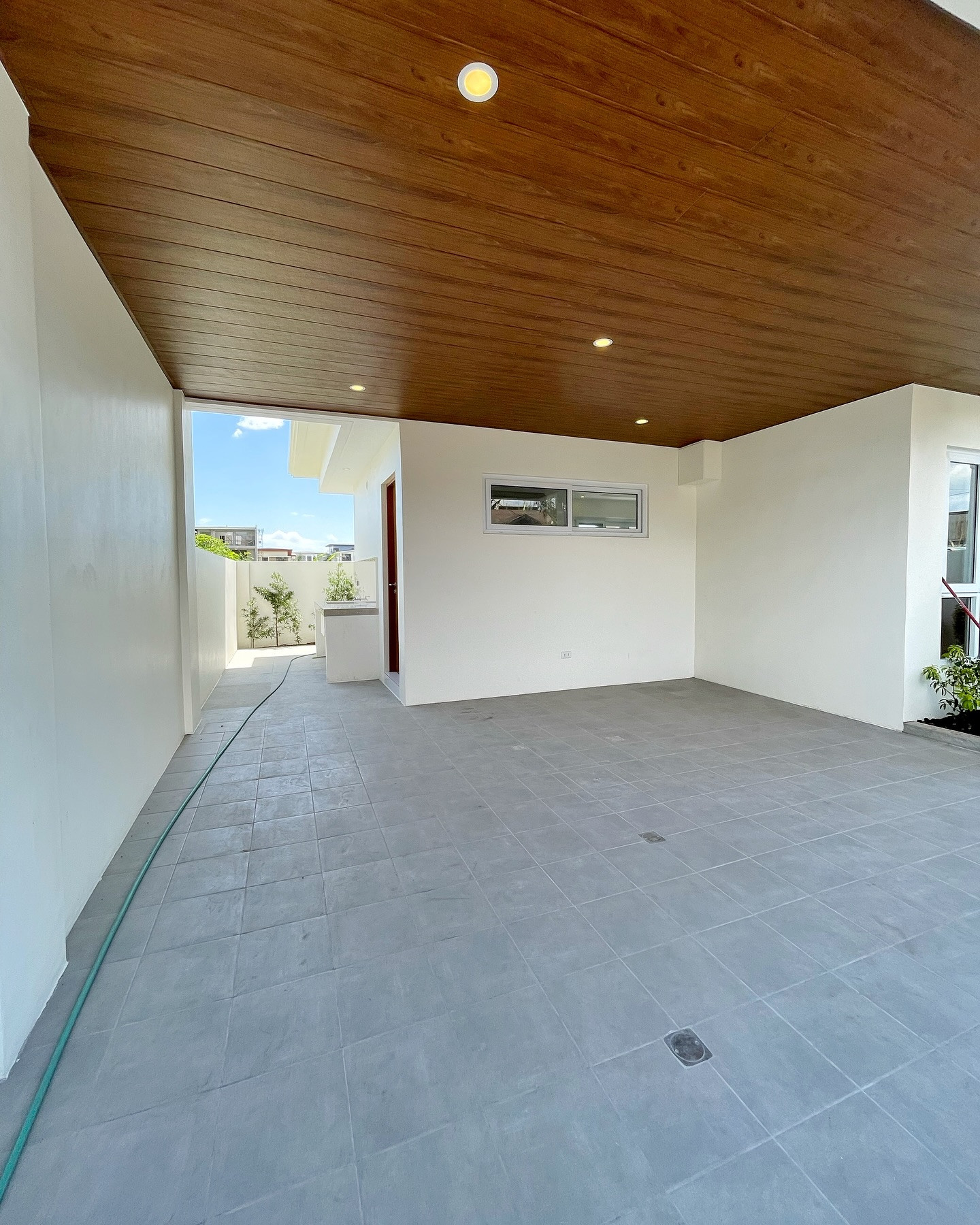 Brand New Modern House for Sale photo 3