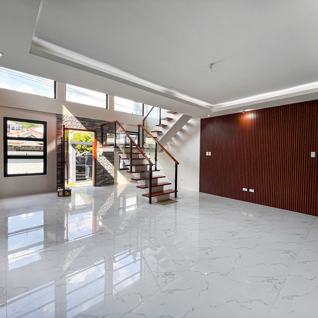 Bespoke Modern Tropical House and Lot for Sale in Filinvest 2 photo 4
