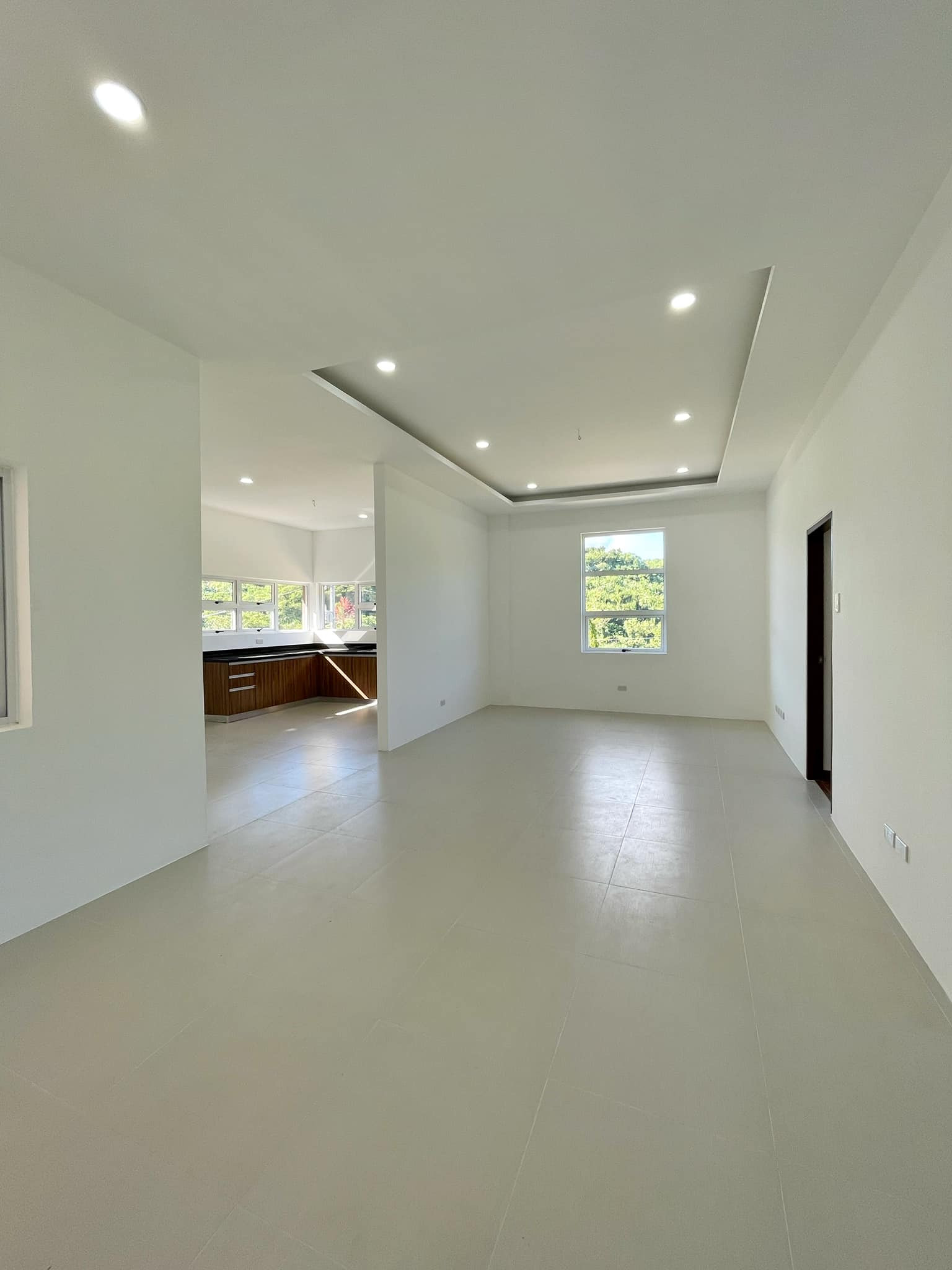 Brand New Modern House and Lot for Sale in Sun Valley Estates photo 3