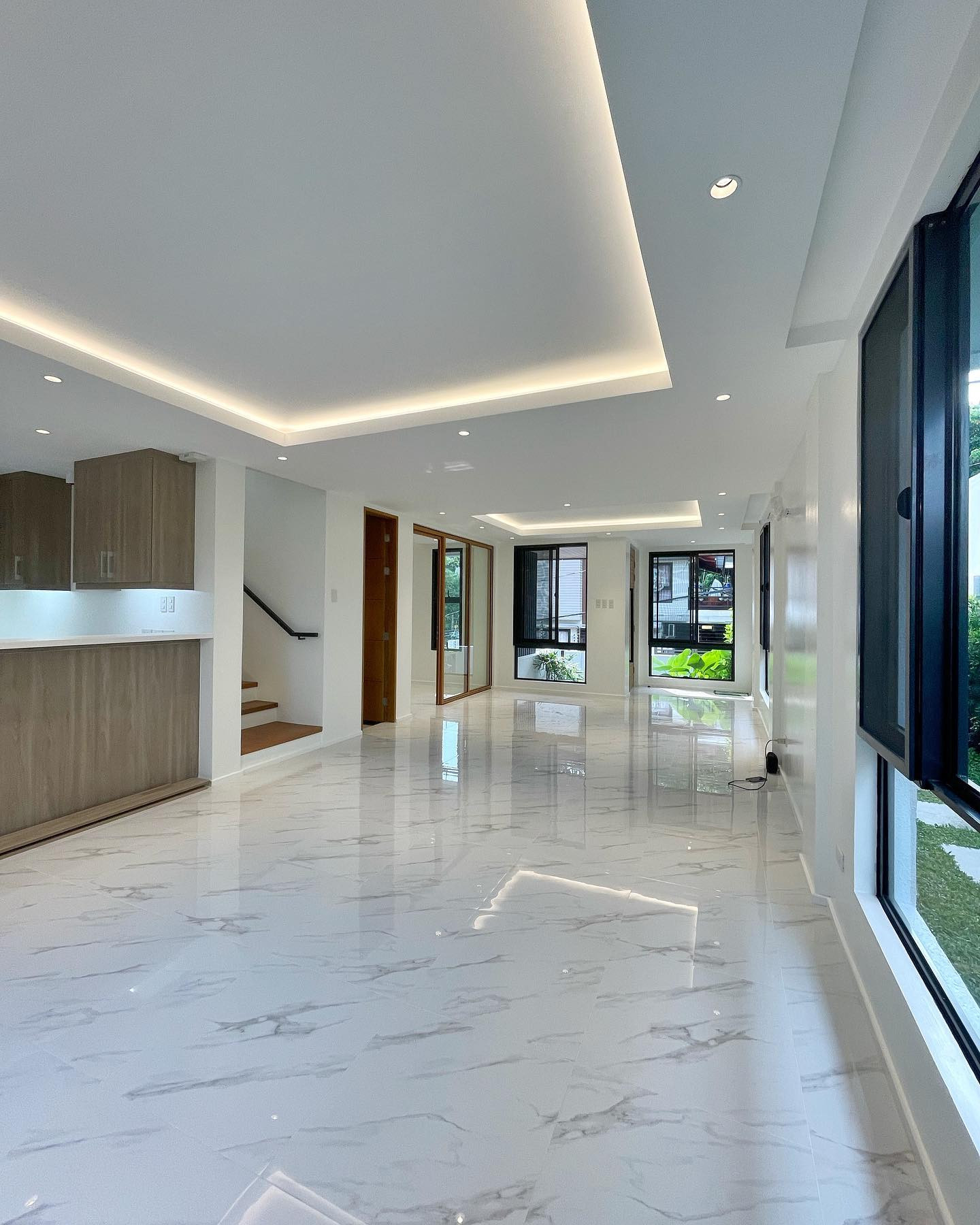 Brand New Modern Contemporary House in Filinvest, Batasan Hills Quezon City photo 3
