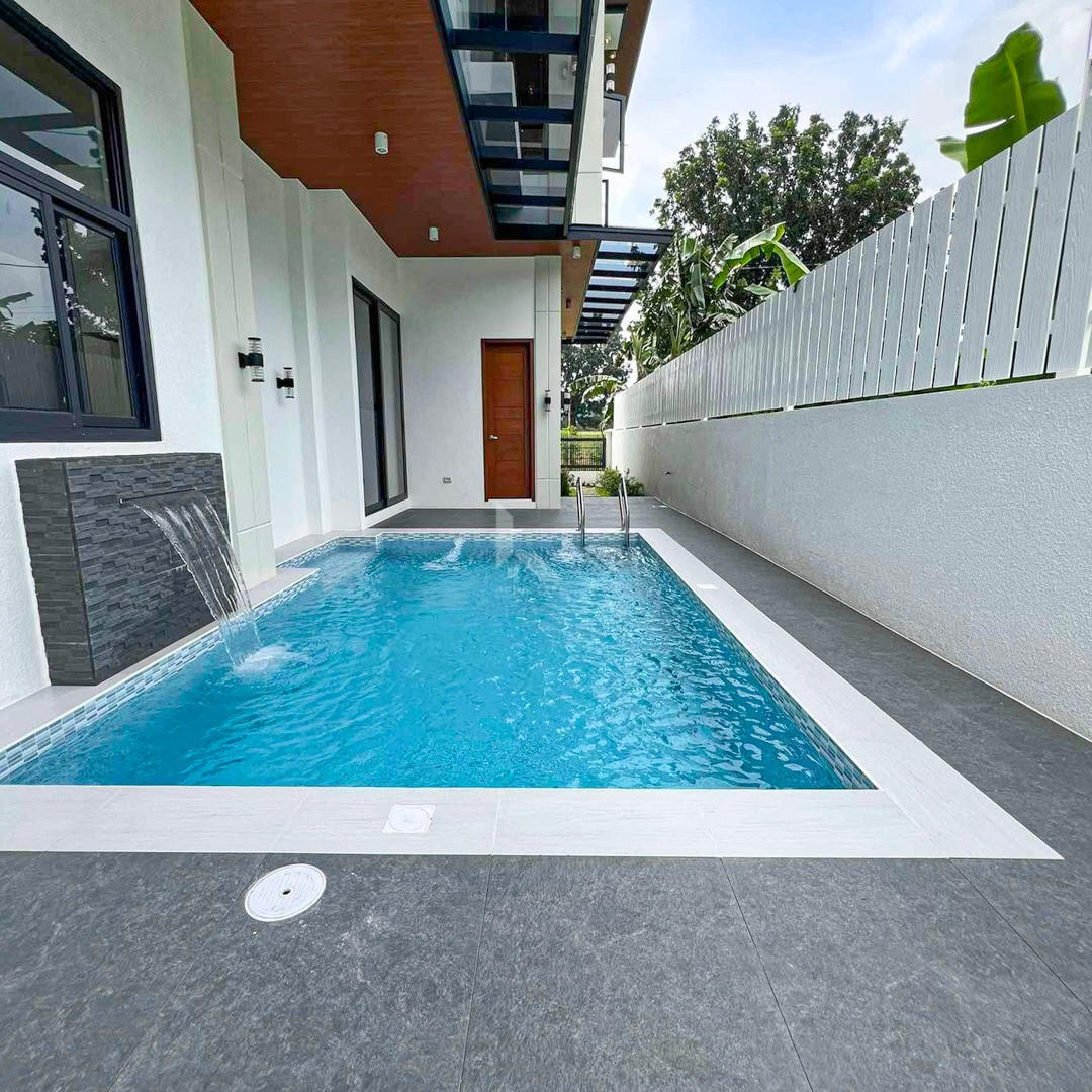 Gorgeous Modern House and Lot For Sale in Casa Milan photo 3