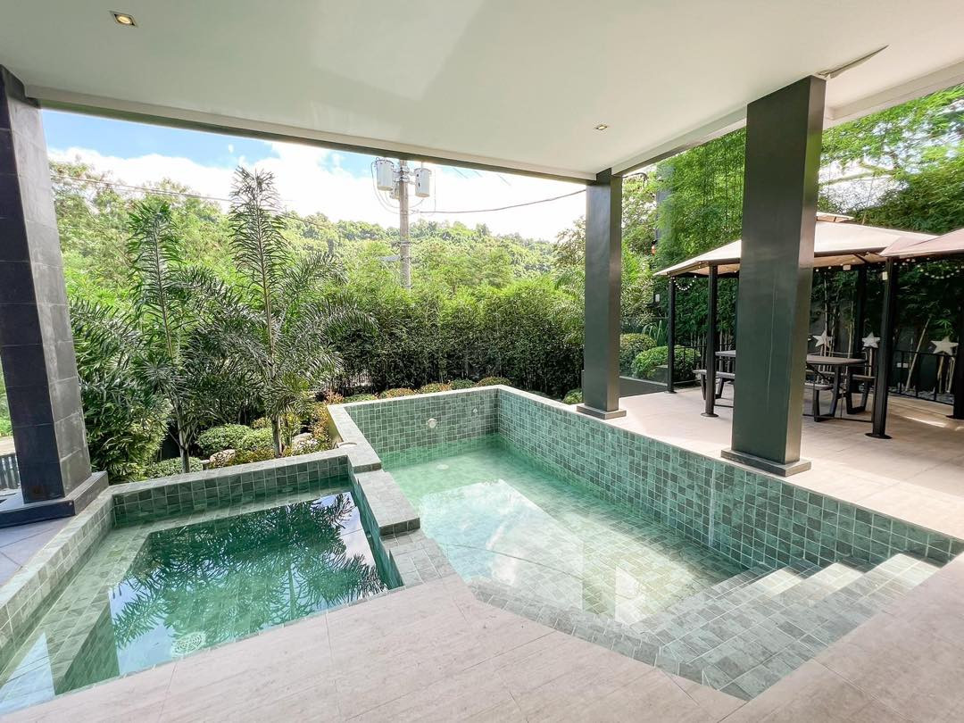 A Stately 8000 Square foot House for Sale in Antipolo photo 3