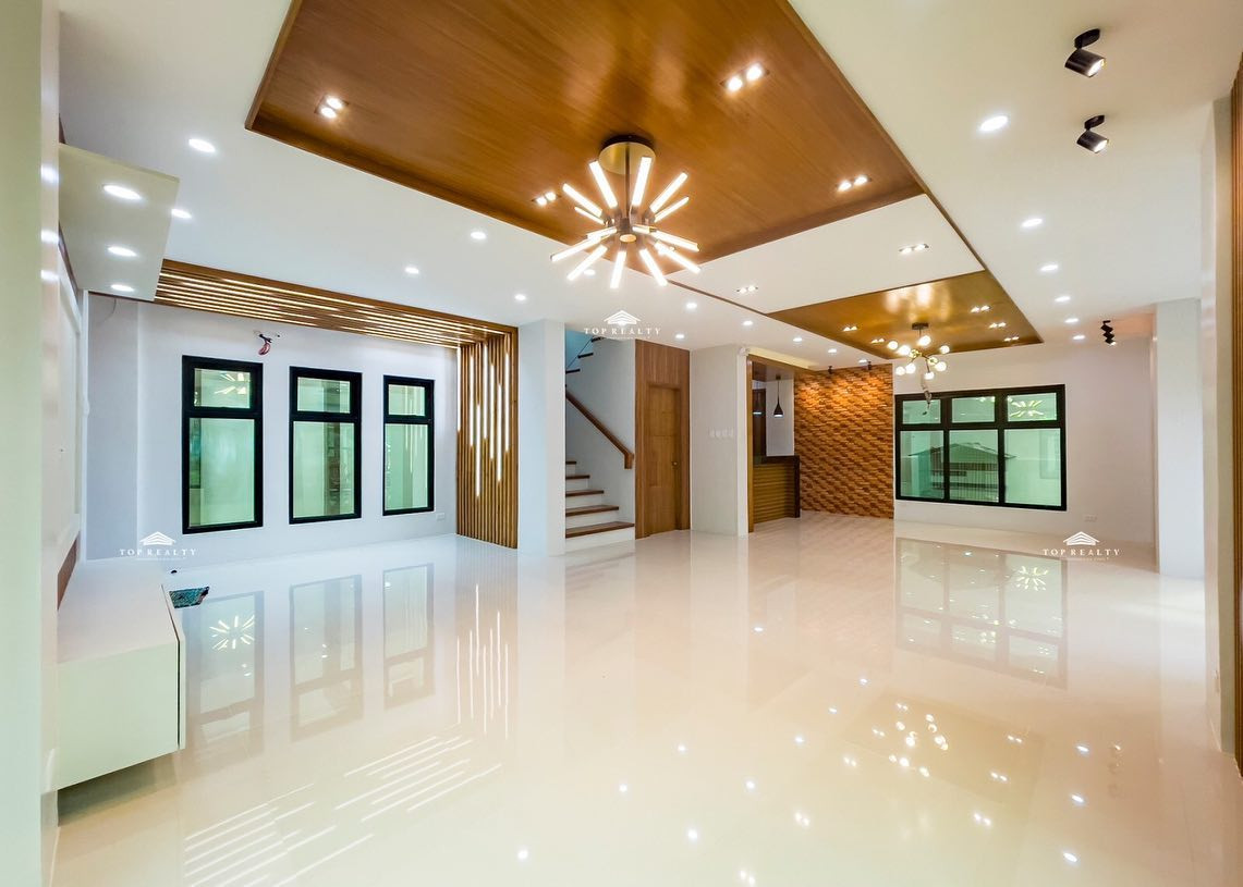 6-bedroom Brand-new House and Lot for Sale photo 2