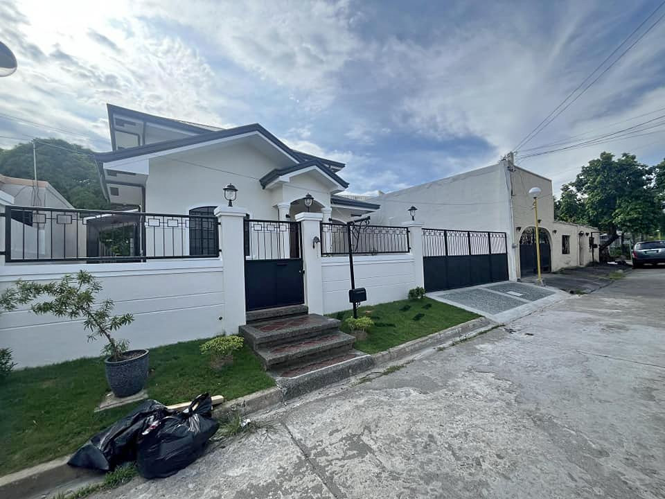 Parañaque (Better Living) Renovated Single Detached House and Lot For Sale photo 2