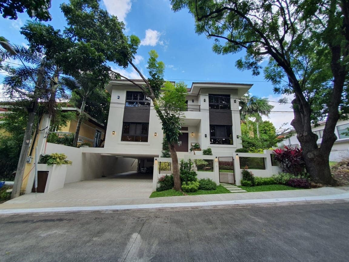 A Freshly Built Modern Home in Hillsborough, Alabang photo 3
