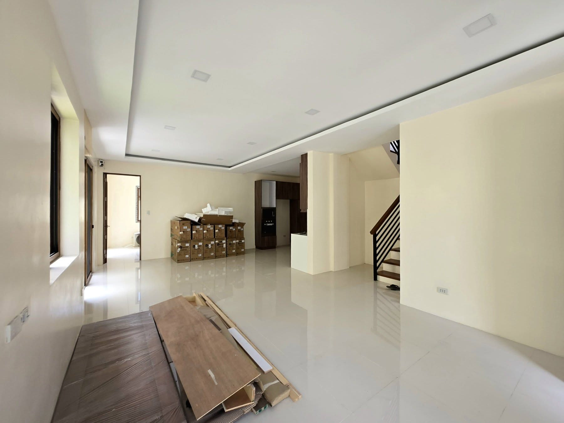 Secure this Contemporary Brand-New Home In BF Homes photo 4
