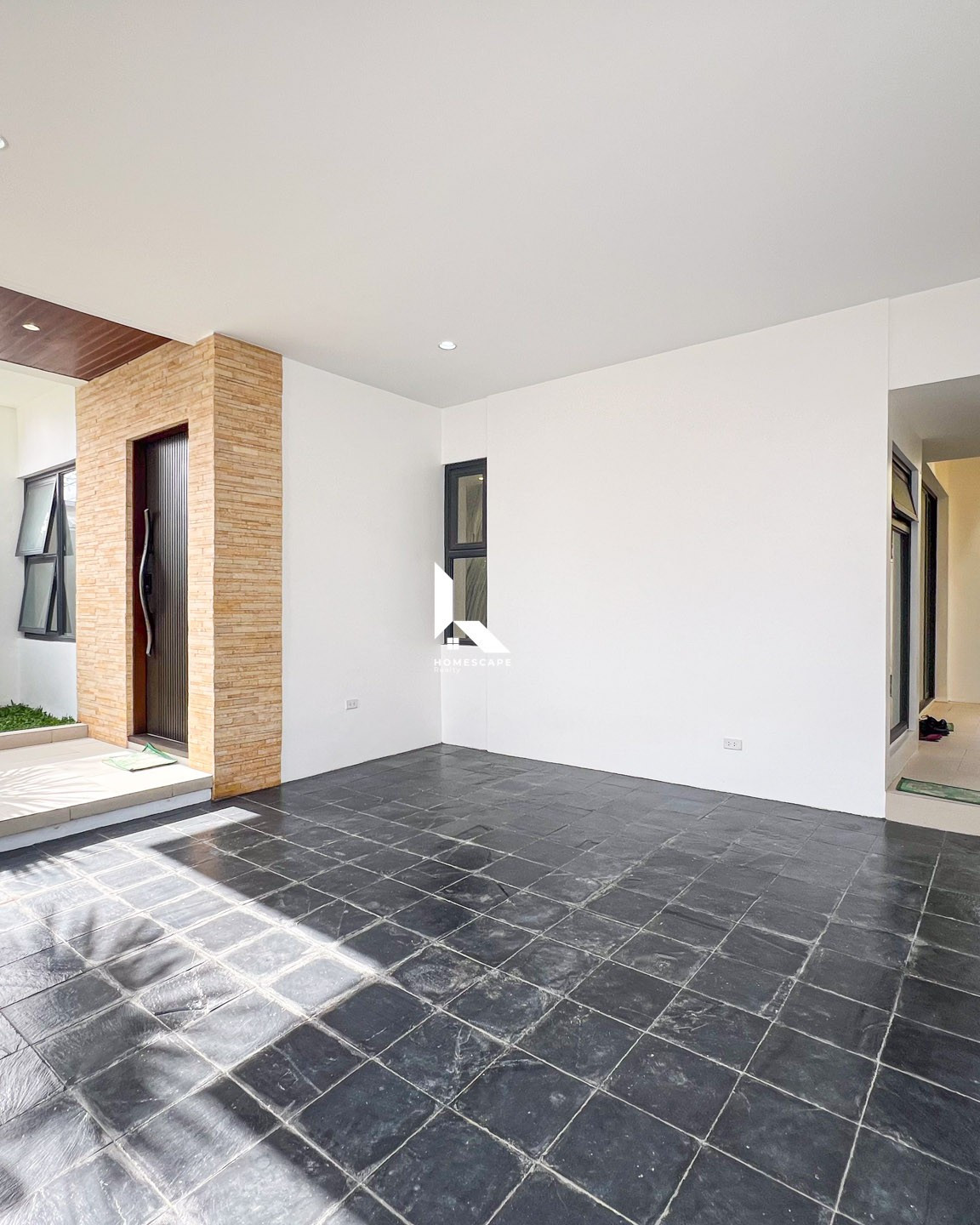 Notable Modern Contemporary House and Lot photo 2