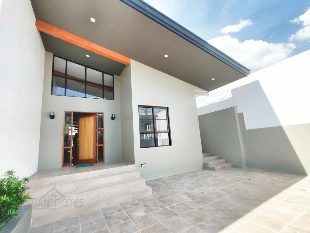 BRAND NEW FURNISHED BUNGALOW FOR SALE IN BF HOMES PARANAQUE photo 2