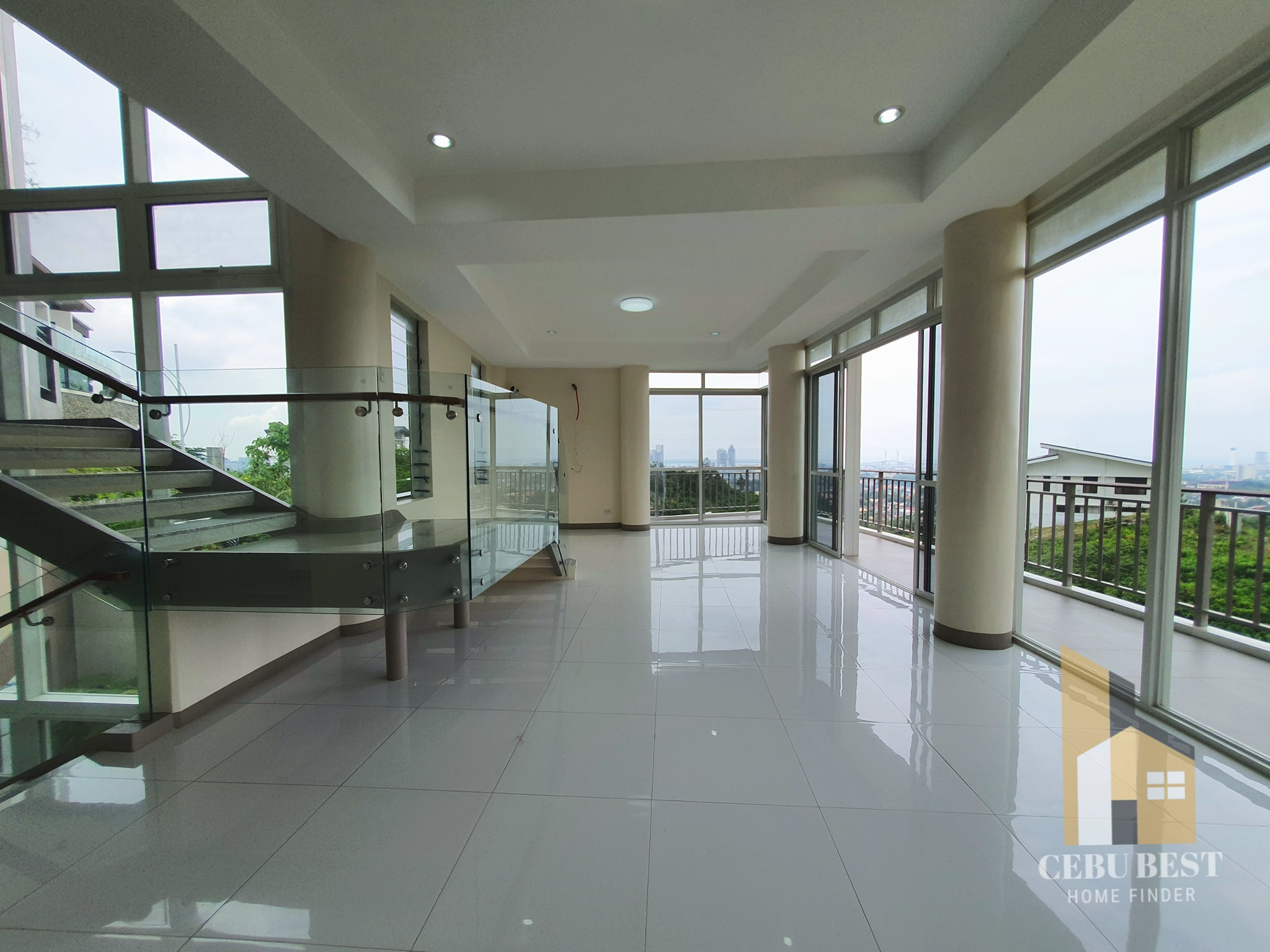 Overlooking Modern House photo 3