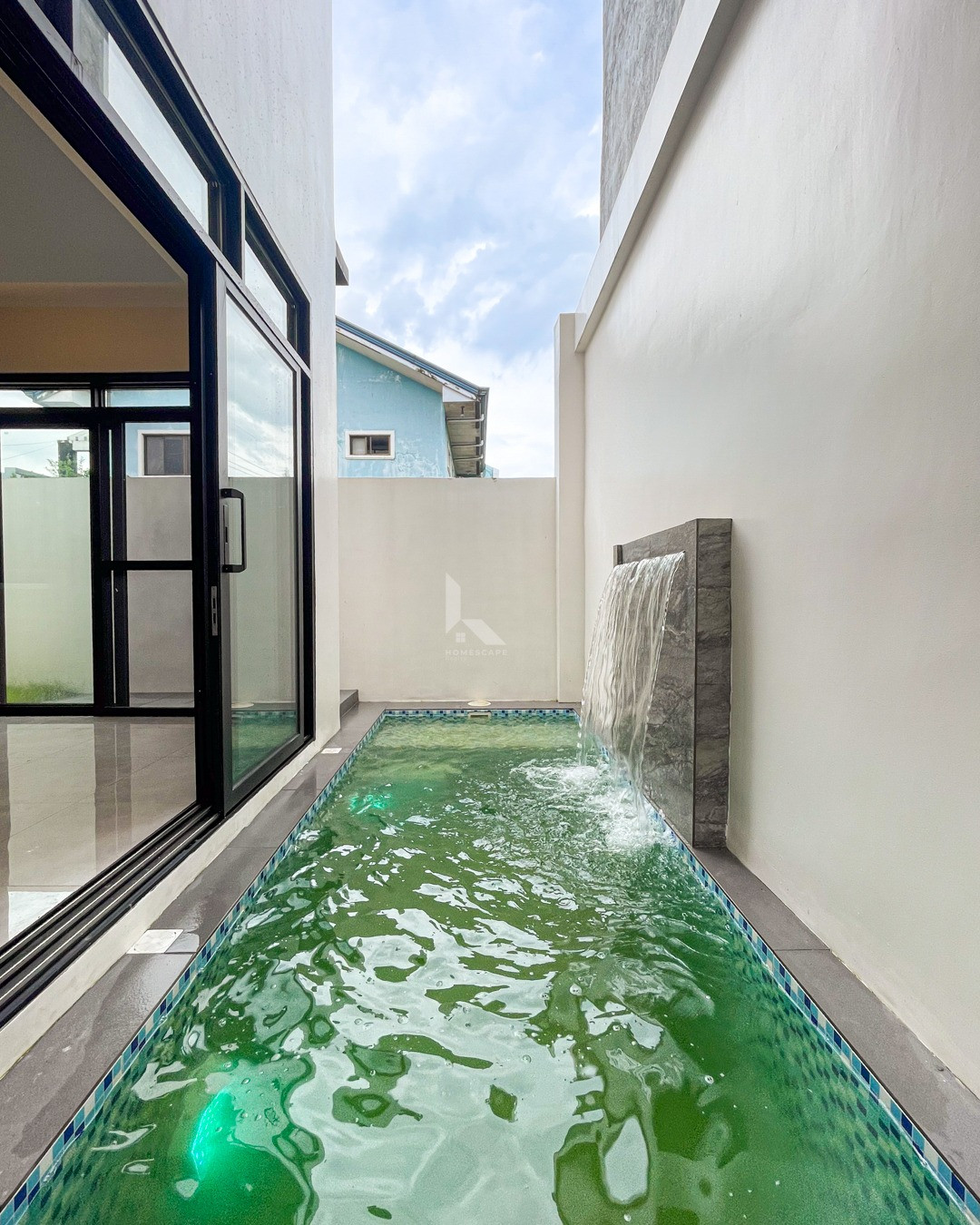 Elegant Modern Contemporary House and Lot photo 4