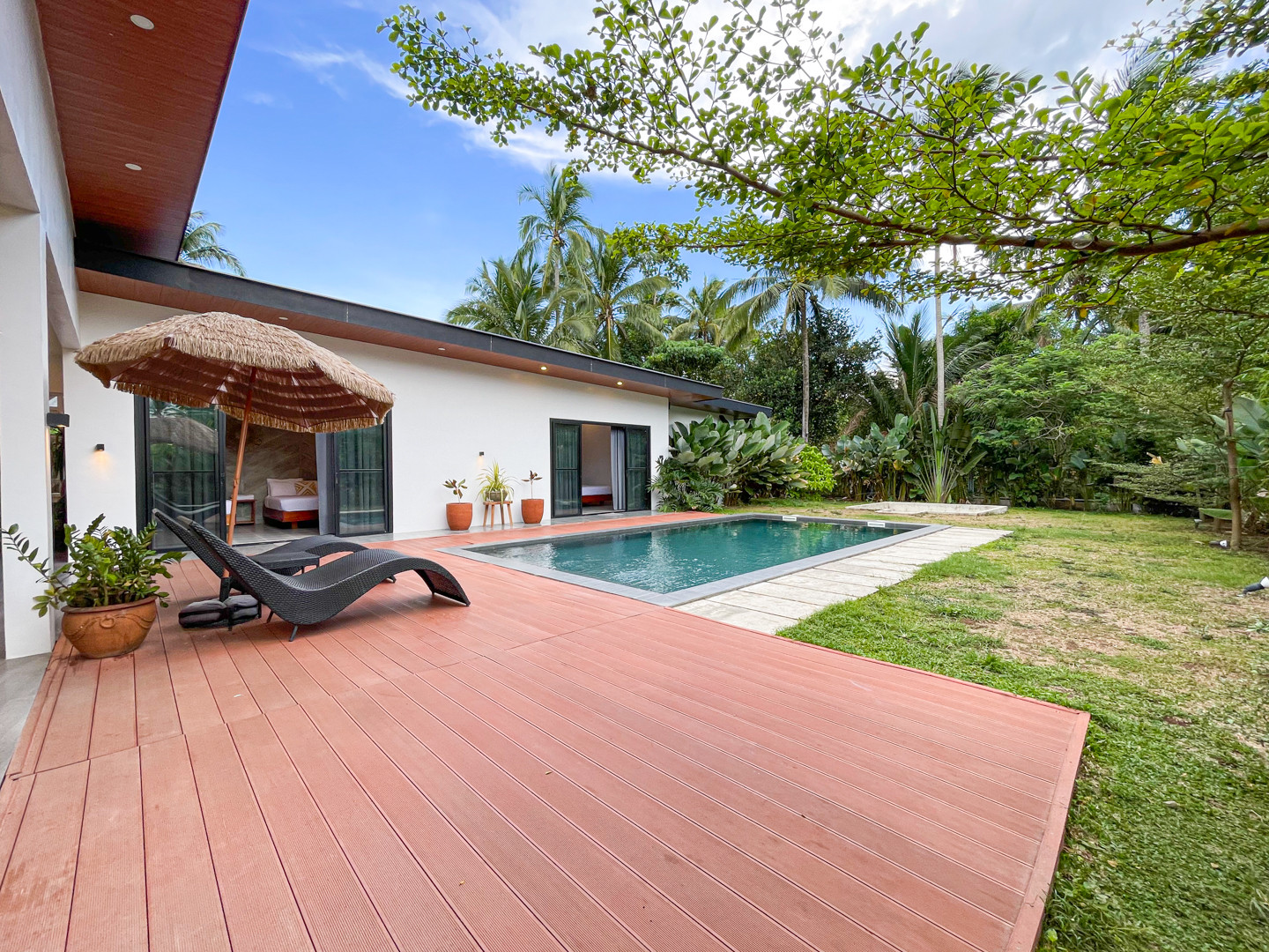 Cozy Luxury Farmhouse For Sale in Alfonso, Cavite photo 1
