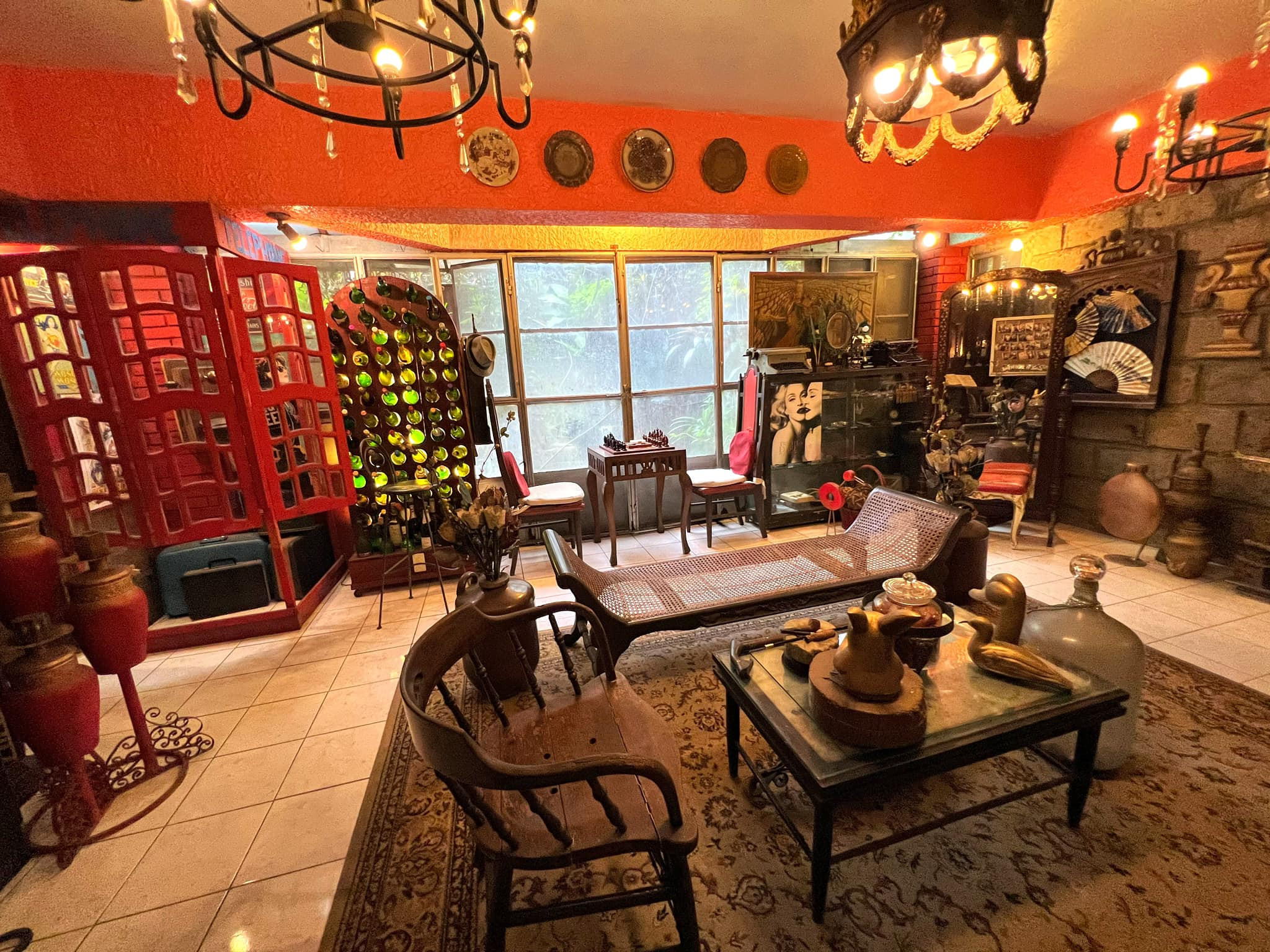 Prime Lot for Sale with Antique House, Visayas Ave., Quezon City photo 3