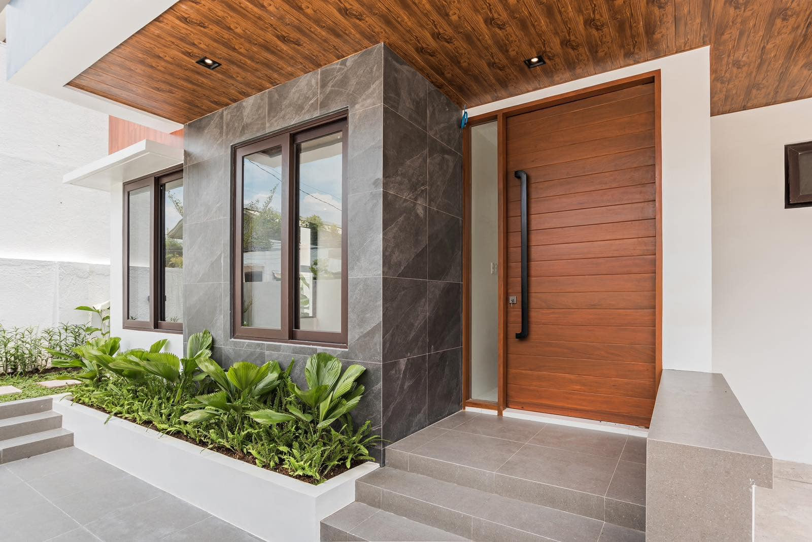 Discover Modern Comfort in This BF Homes photo 2