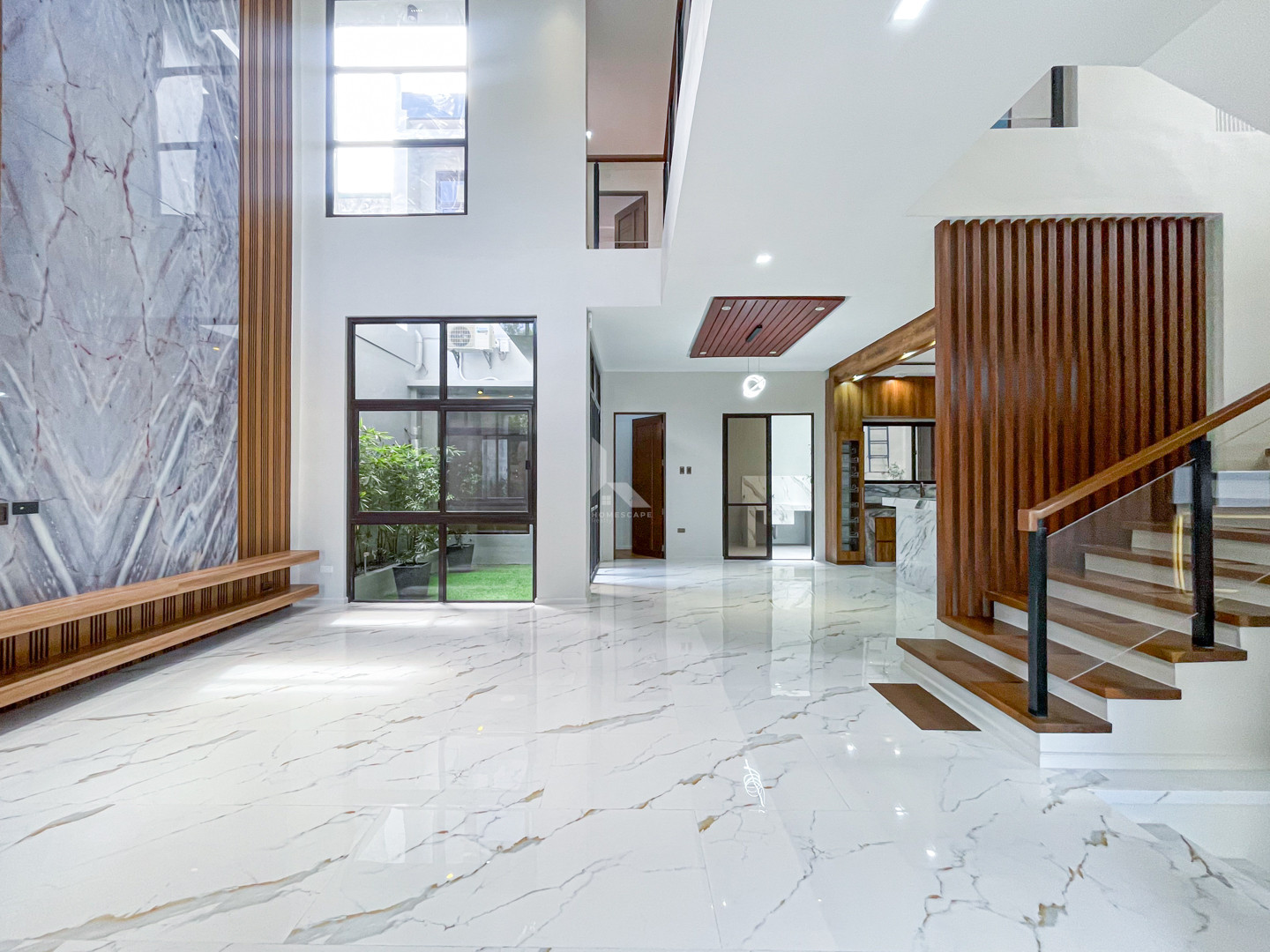 Elegant Modern Contemporary House and Lot For Sale in BF Resort photo 3