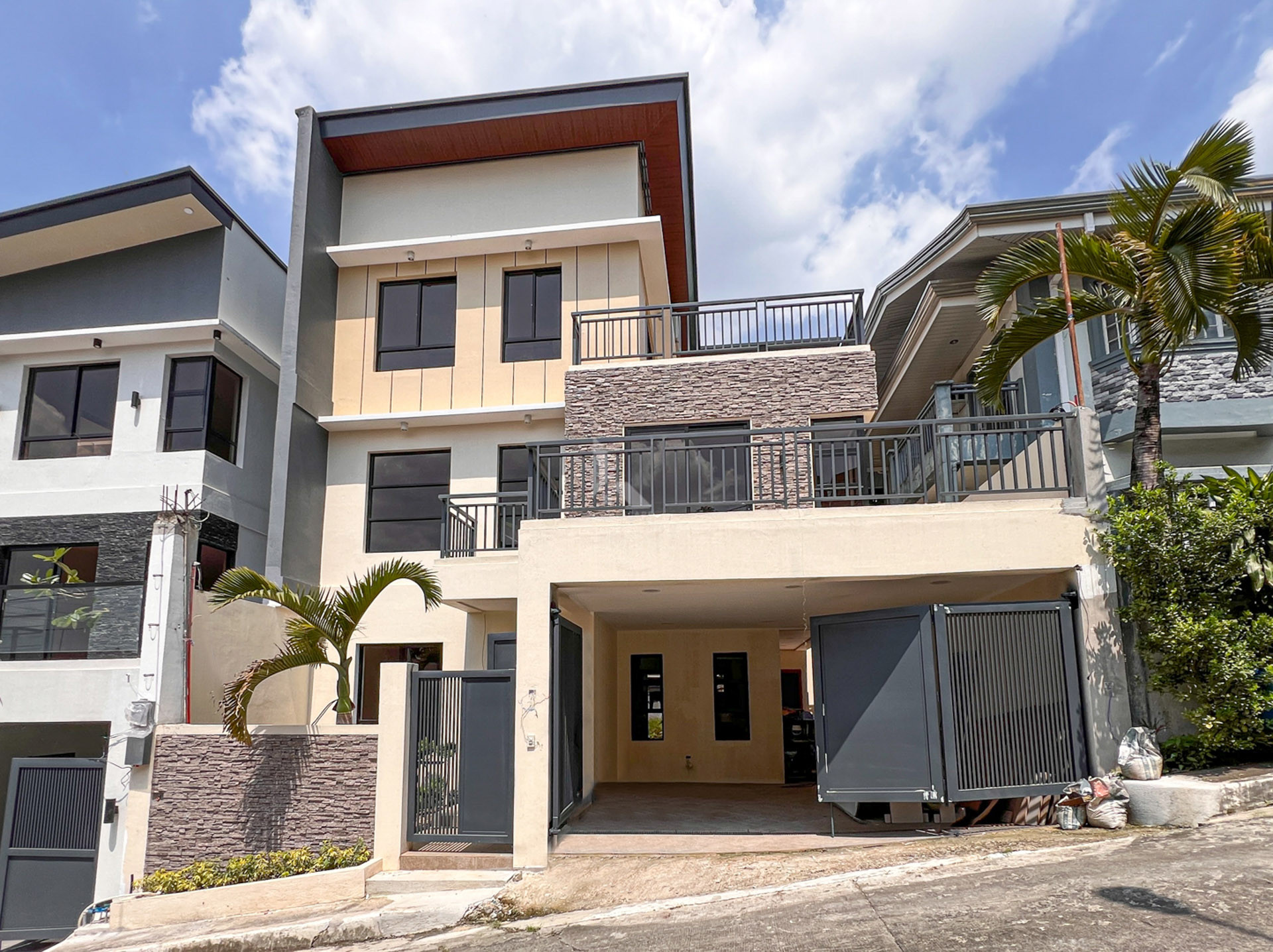 Notable Single Attached Modern House and Lot in Vista Real Subdivision photo 1