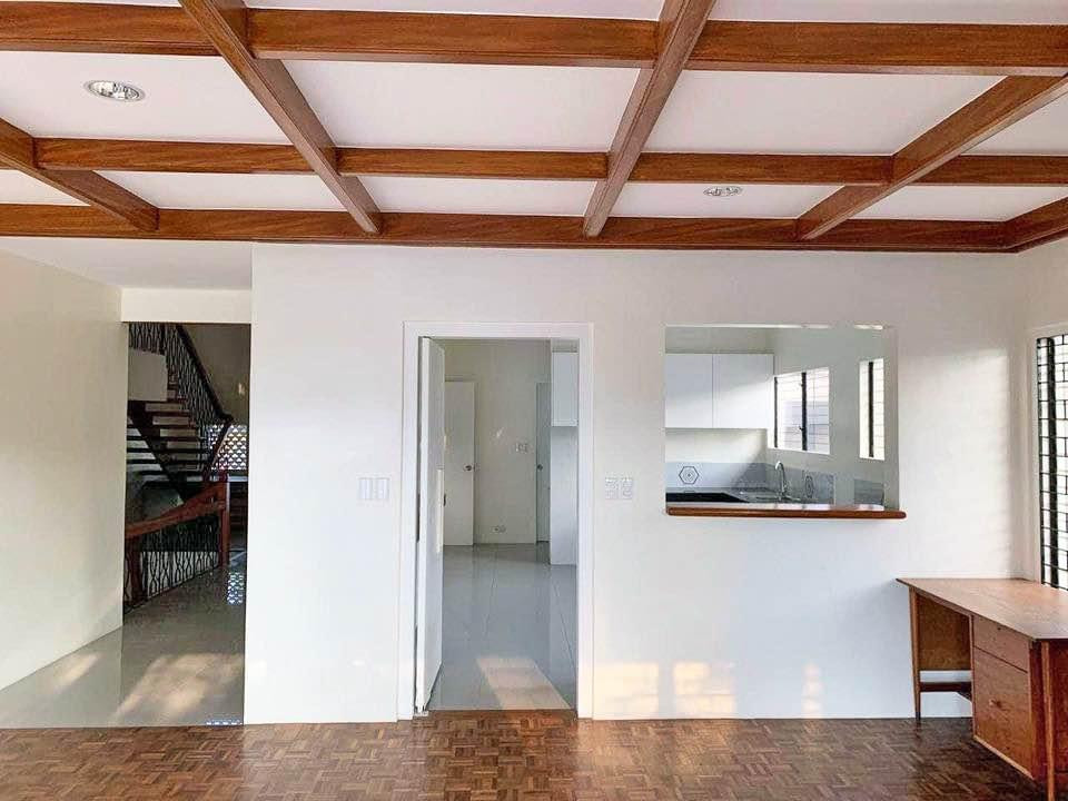Merville Park Subdivision 5 Bedroom House with Garden For Sale photo 5