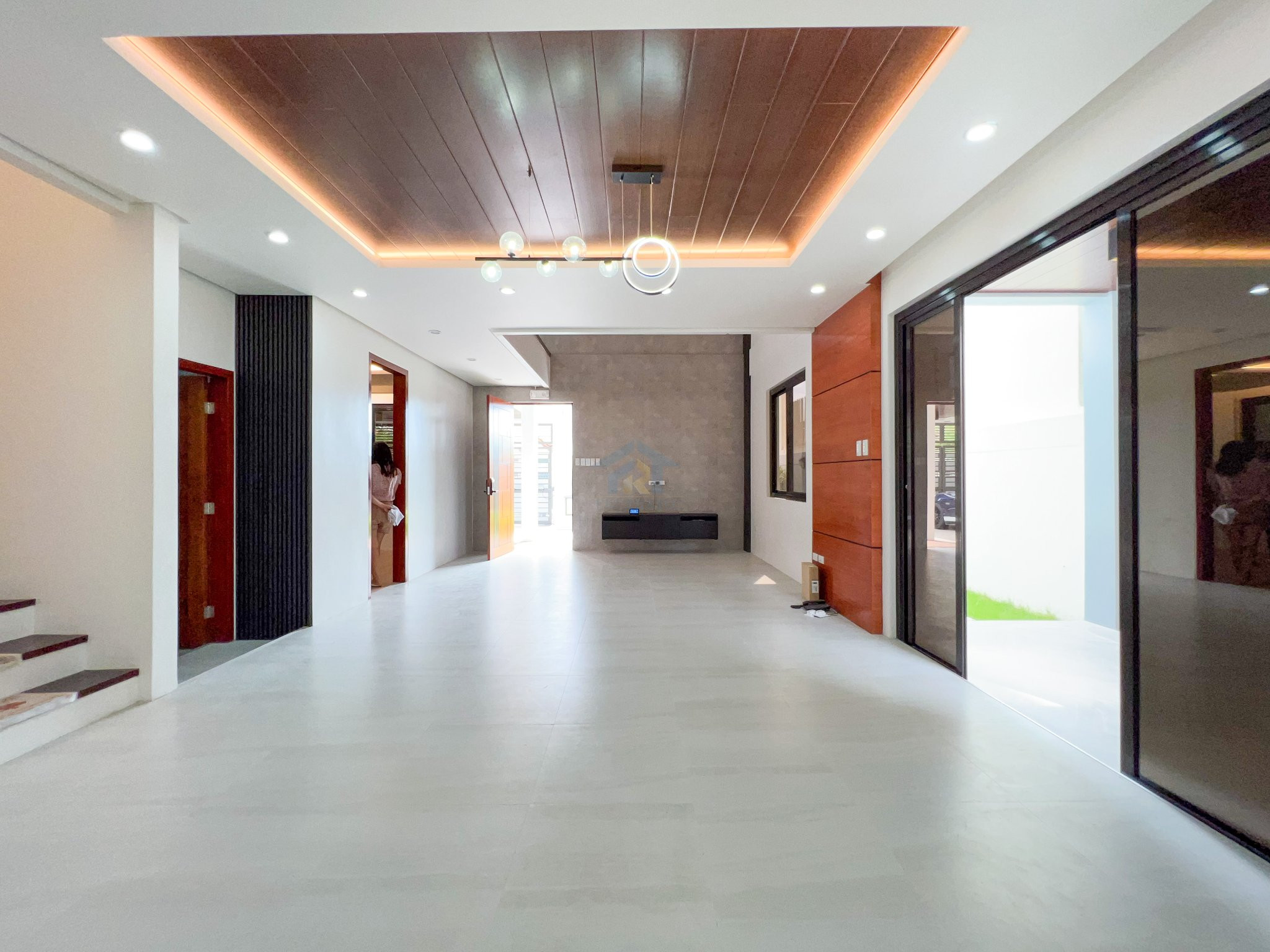 Vista Verde South Exec. Village photo 4