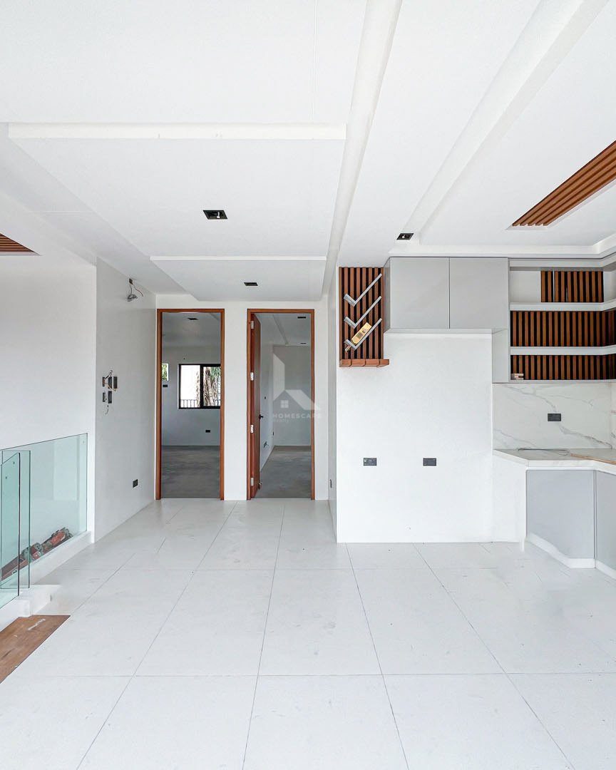 Superb Modern Industrial House and Lot photo 3