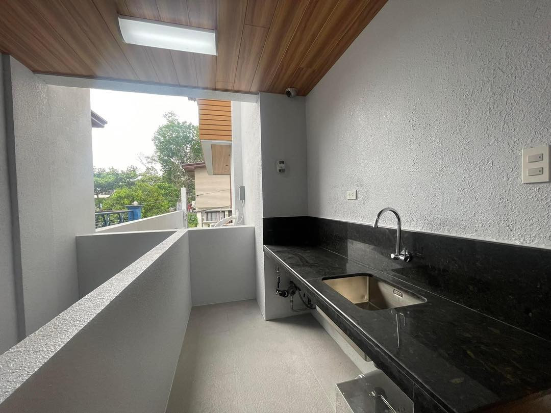 A Brand New Stunning House and Lot for Sale in Quezon City photo 5