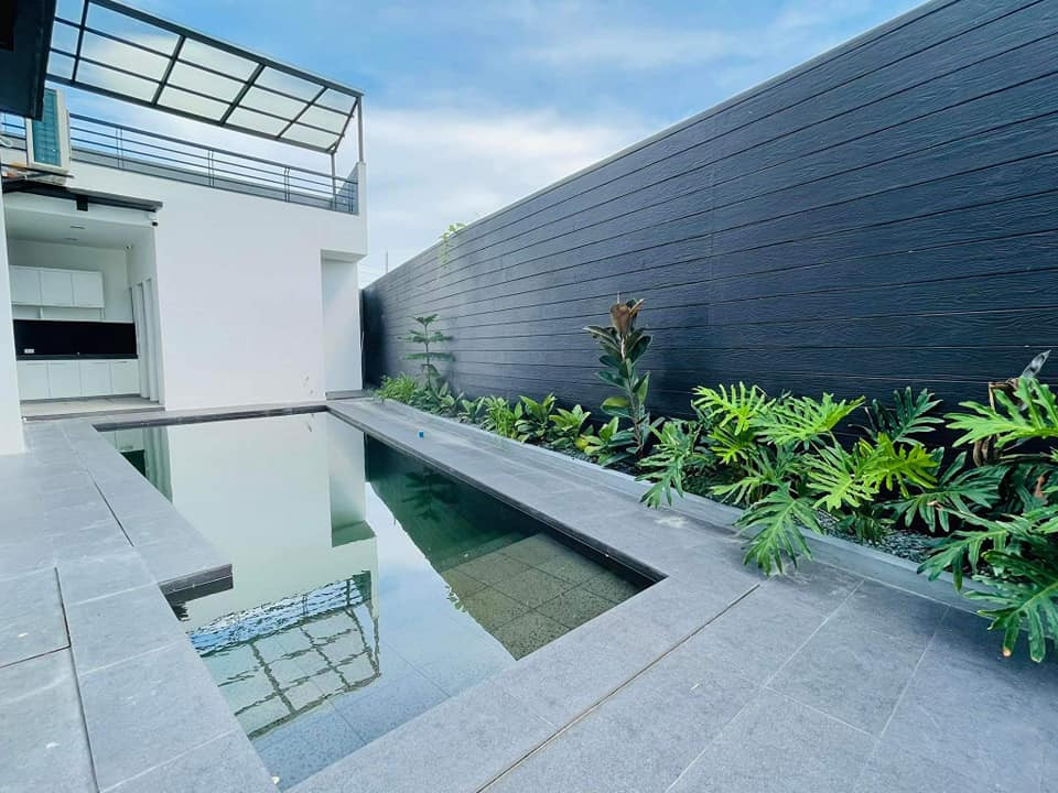Semi furnished House and lot with Pool For Sale in Greenwoods Executive Village photo 2