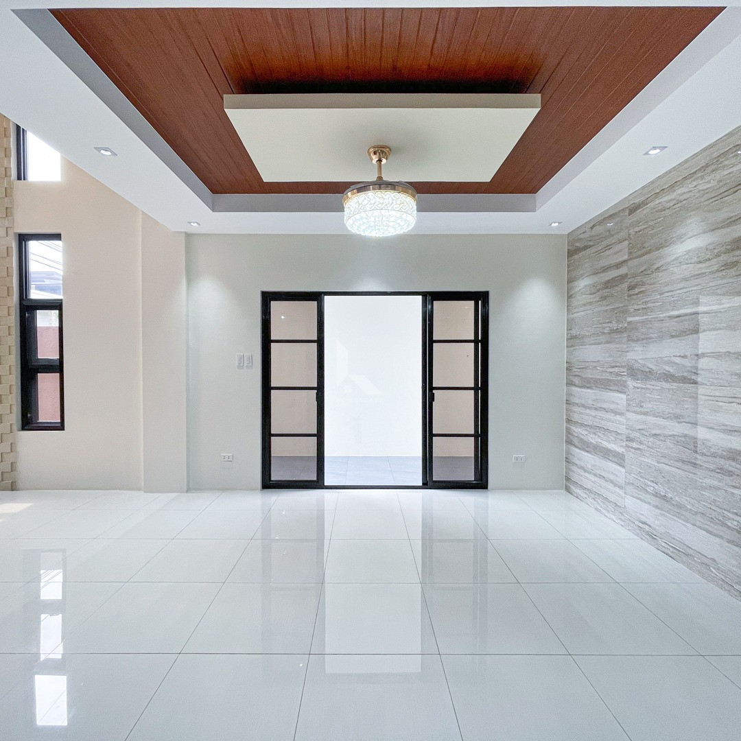 Sophisticated Modern Industrial House and Lot For Sale photo 3