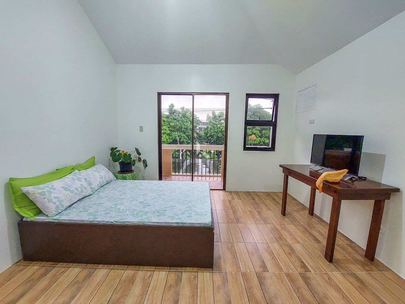 2 Storey House and Lot for Sale in Greenwoods Executive Village, Pasig City photo 4