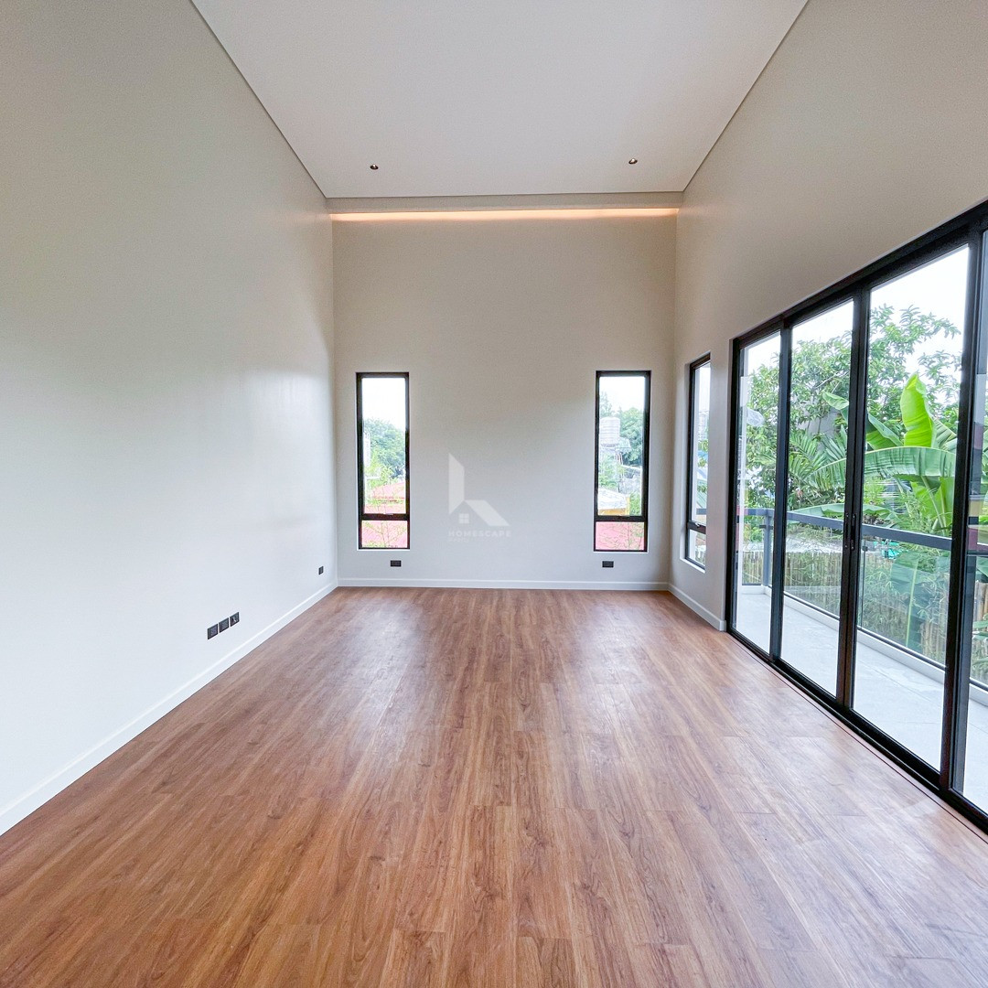 Superb Modern Industrial House with Swimming Pool For Sale in BF Homes, photo 5
