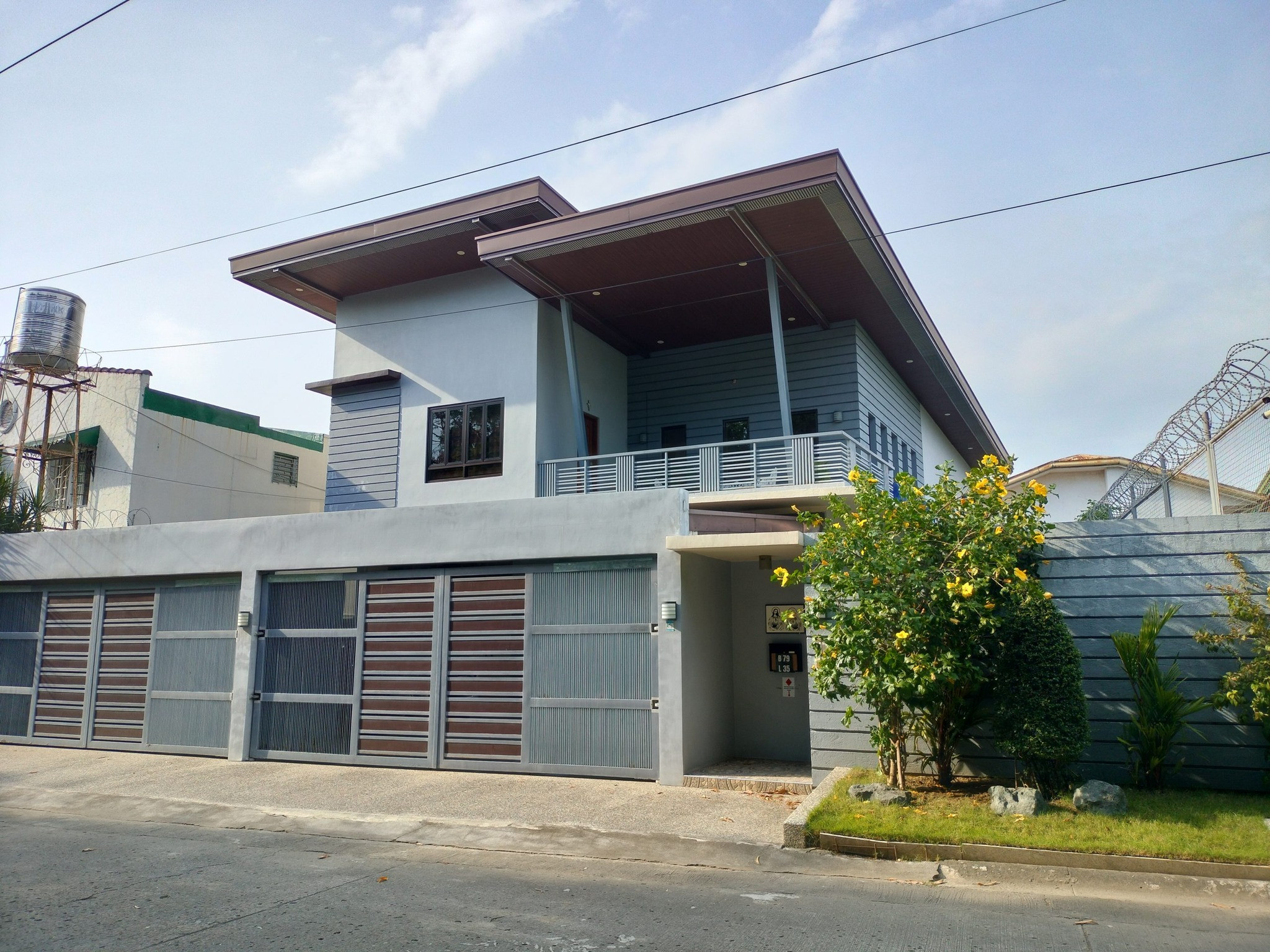Owner Built Massive House For Sale in BF Homes Paranaque photo 1