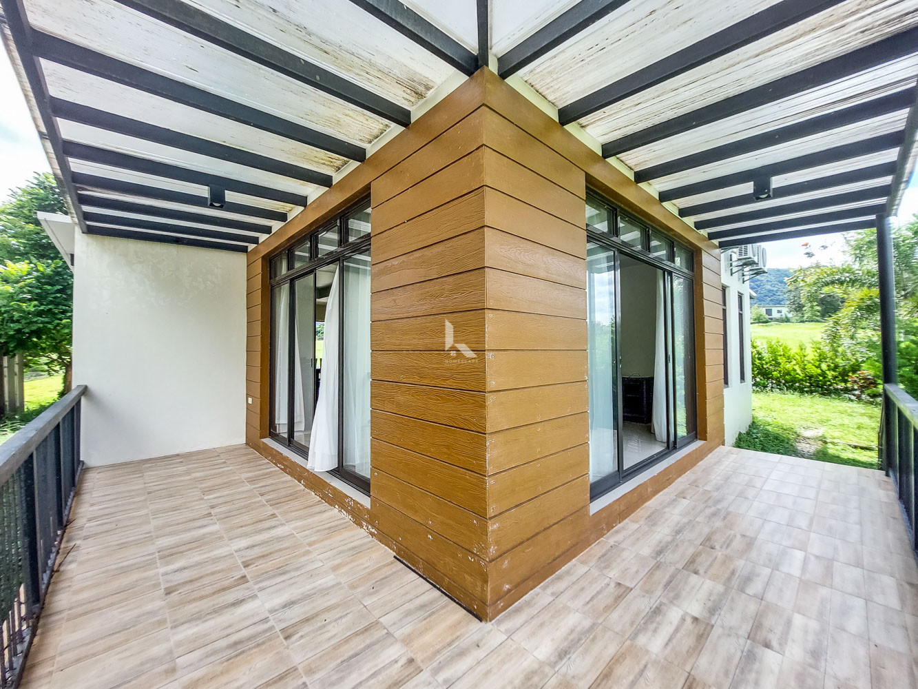 2 Storey Home for sale in Tagaytay Highlands photo 2