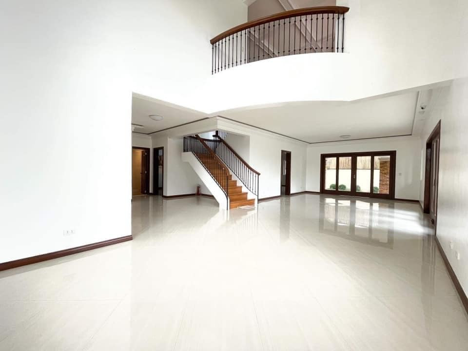 BF Homes Parañaque Corner House and Lot photo 5
