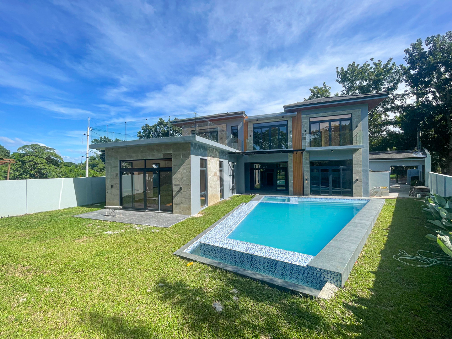 Stylish Brand New Modern Industrial Home in Manila Southwoods photo 1