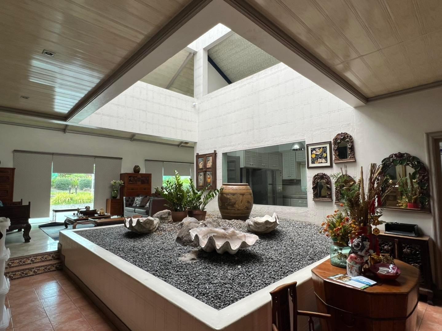 House and lot for sale in Green Meadows, Quezon City photo 3