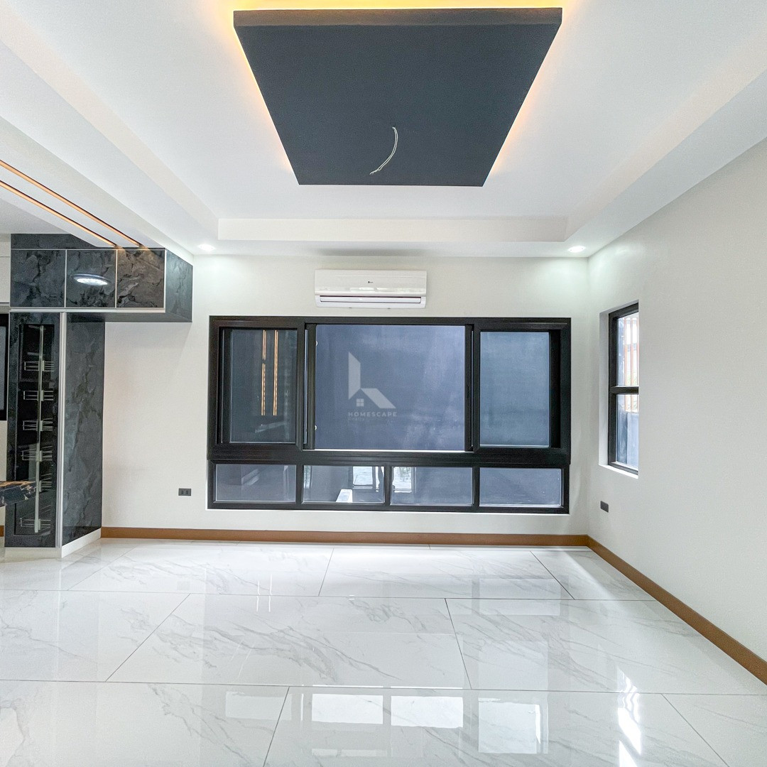Stylish Modern Contemporary House and Lot with Roofdeck in Greenwoods Executive photo 2