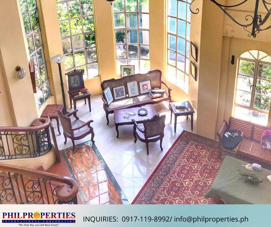 Mansion in Loyola Grand Villas, Quezon City photo 2