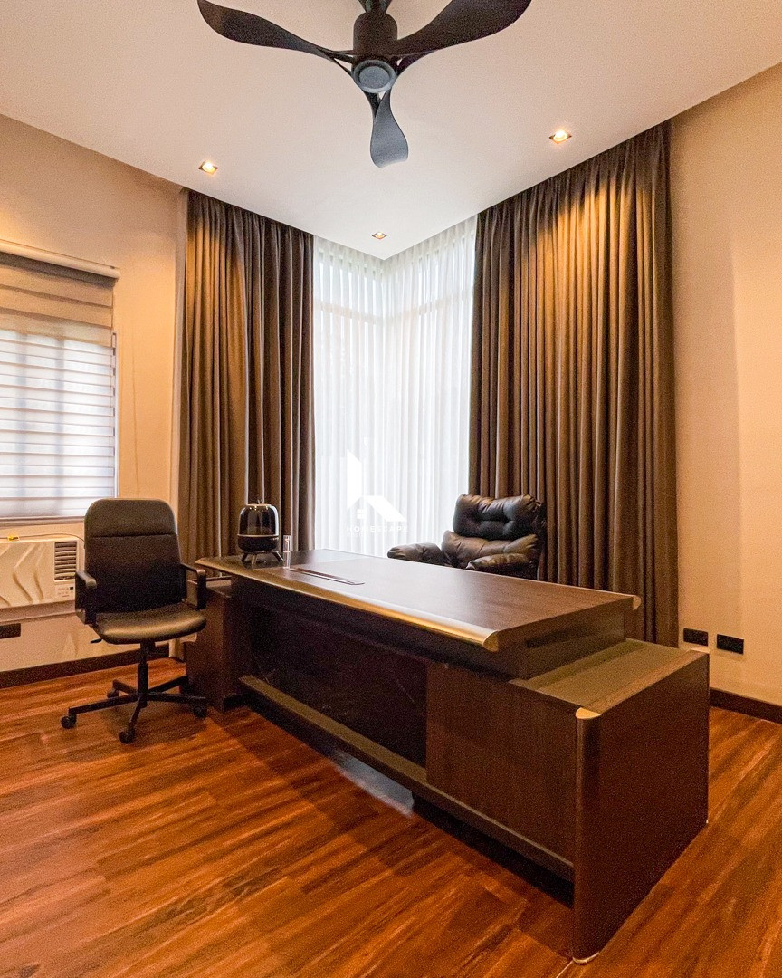 Astonishing Modern Contemporary House and Lot in Brentville photo 4