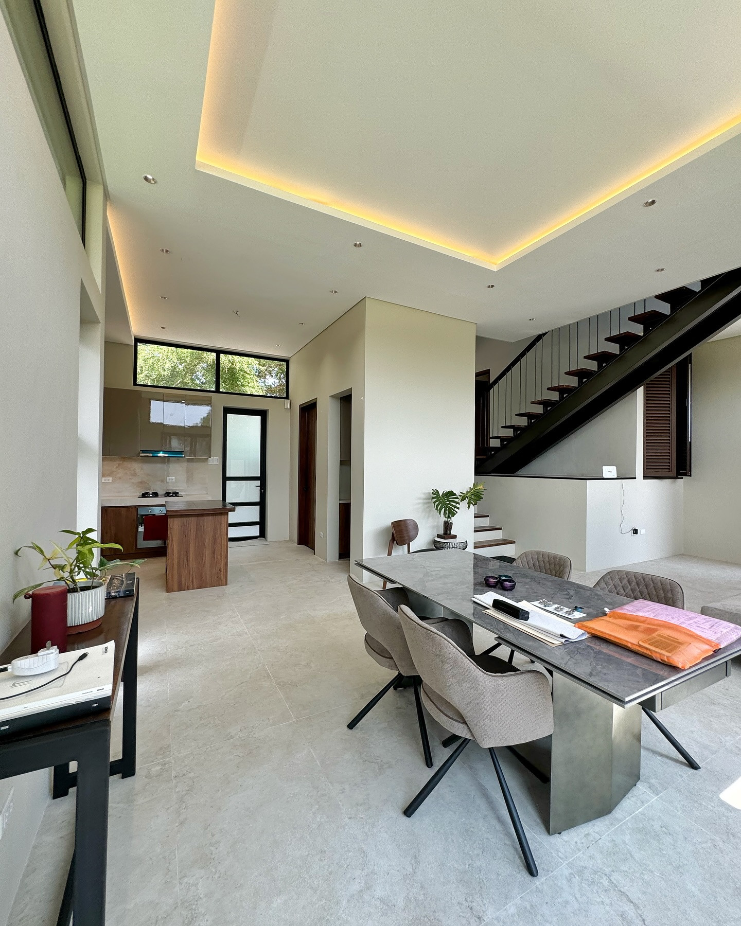Brand New Modern Industrial House for Sale near Ateneo photo 4