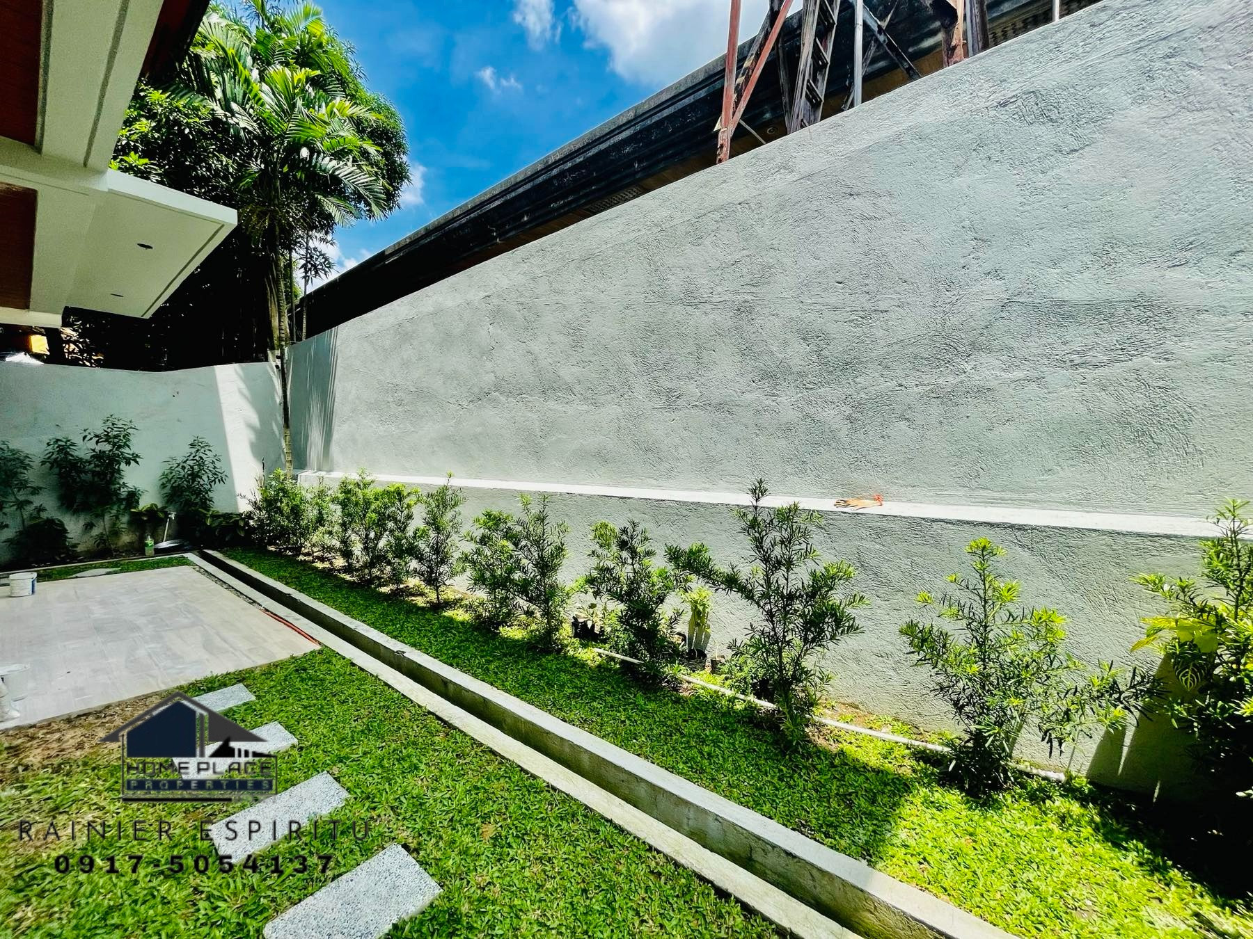 Astonishing Brand New House and Lot for Sale photo 2
