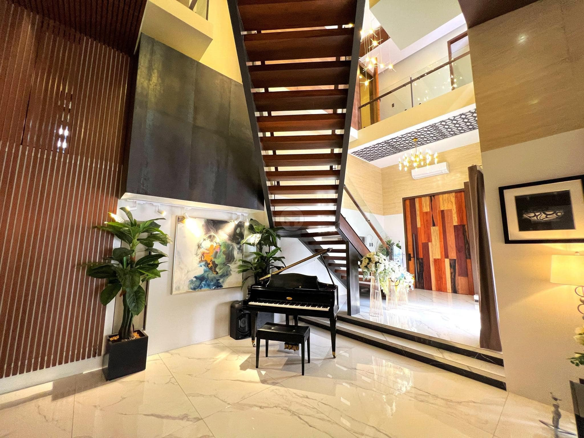 A Statuesque Designer Home in Multinational Village, Parañaque photo 5