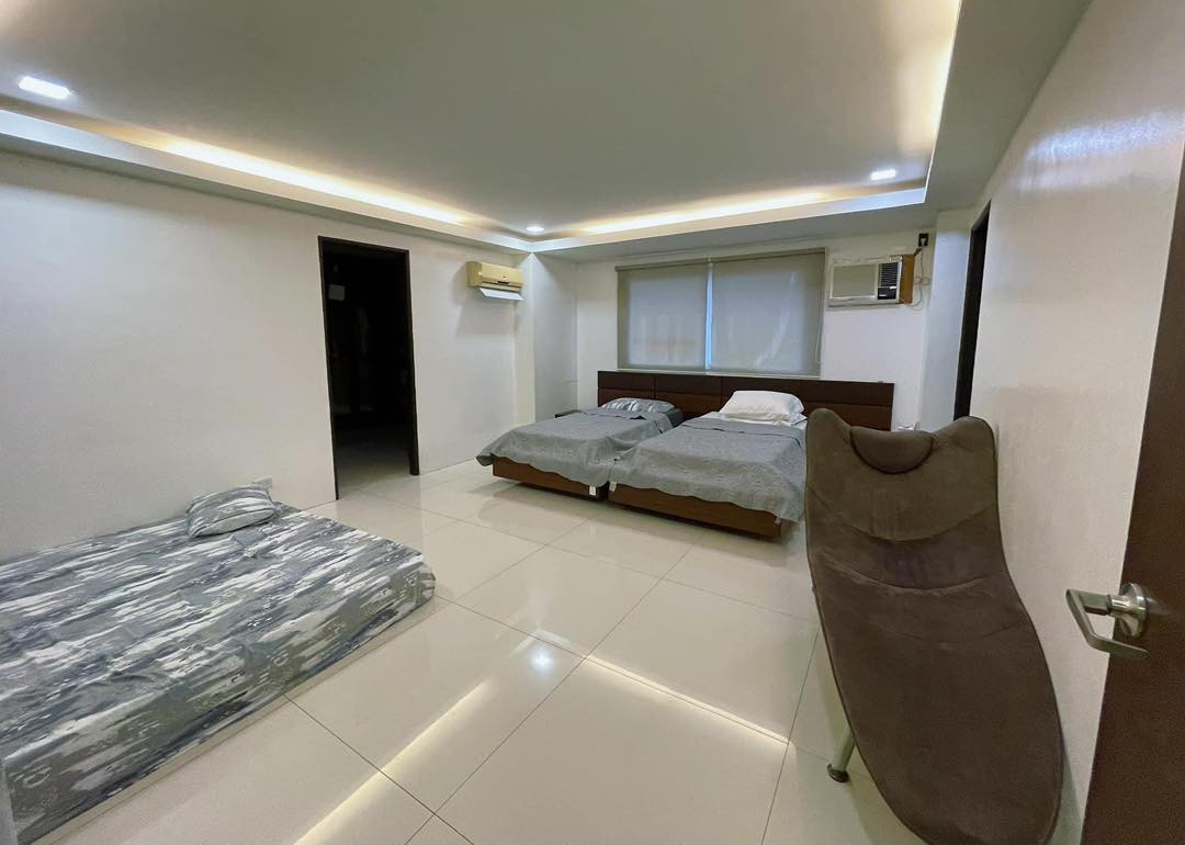 A 3 Storey Family Home for Sale in Merville, Parañaque photo 5