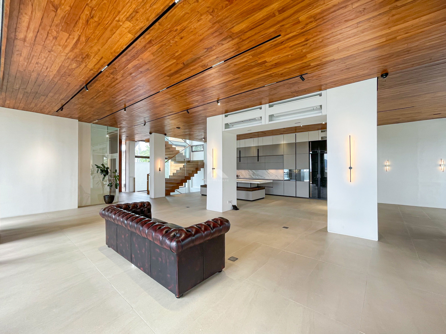 Cozy Modern Contemporary House and Lot For Sale in White Plains photo 3