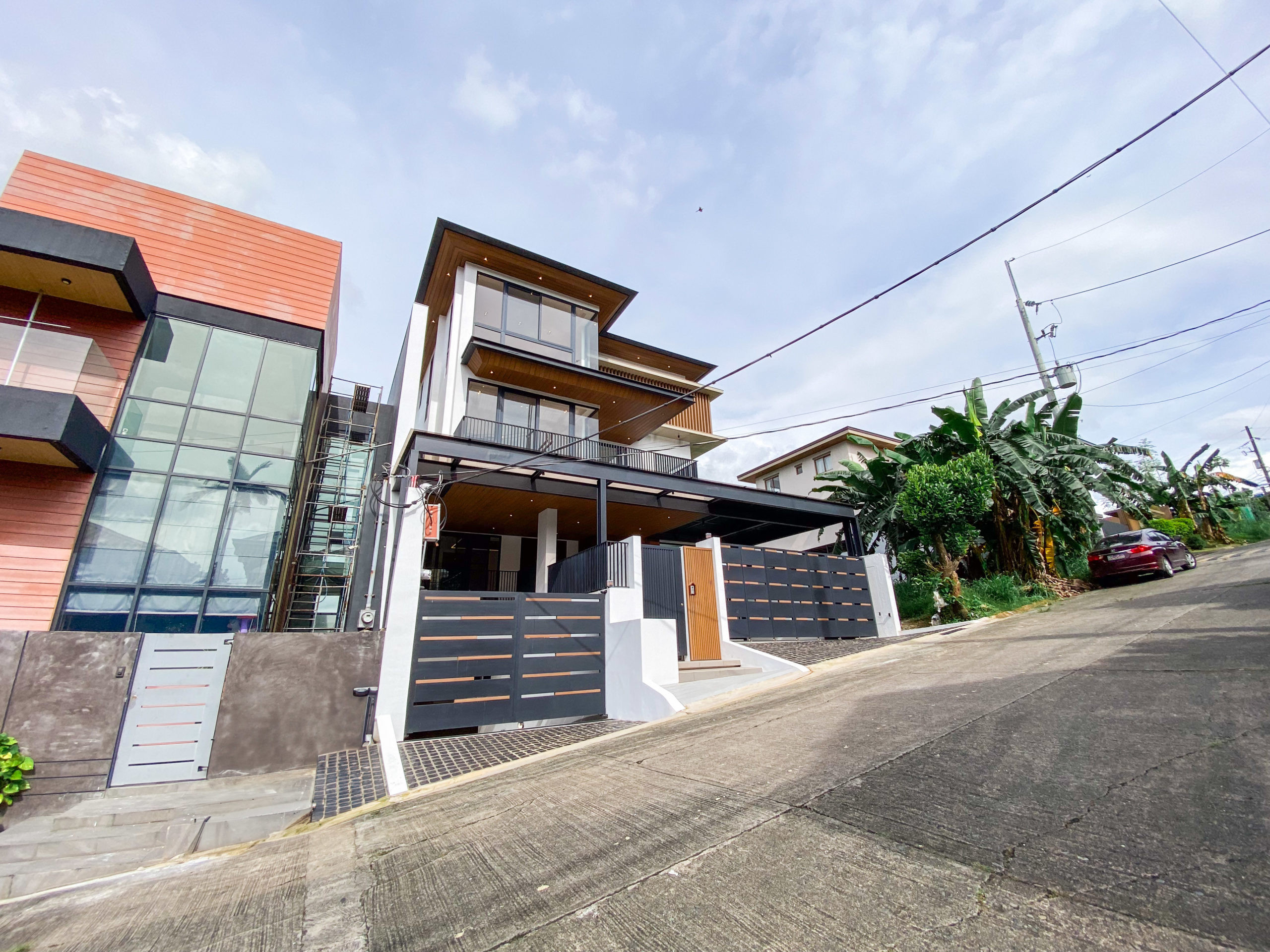 Stunning 4-Bedroom House for Sale in Filinvest 2 photo 1