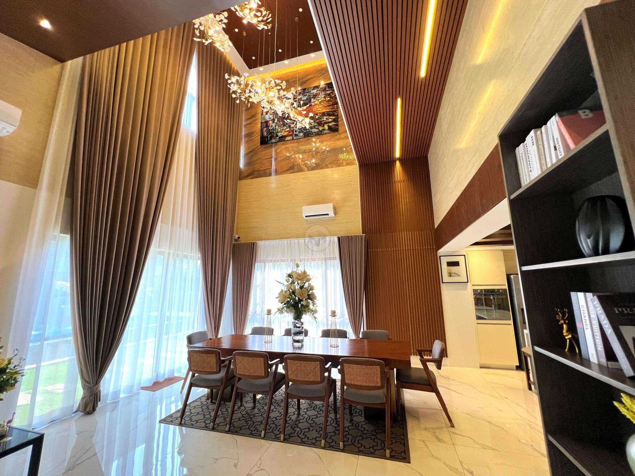 A Statuesque Designer Home in Multinational Village, Parañaque photo 4