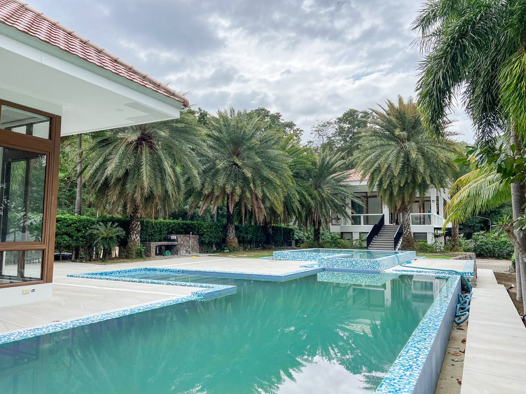A Beautiful Beach Front Home in Peninsula De Punta Fuego, Batangas photo 1