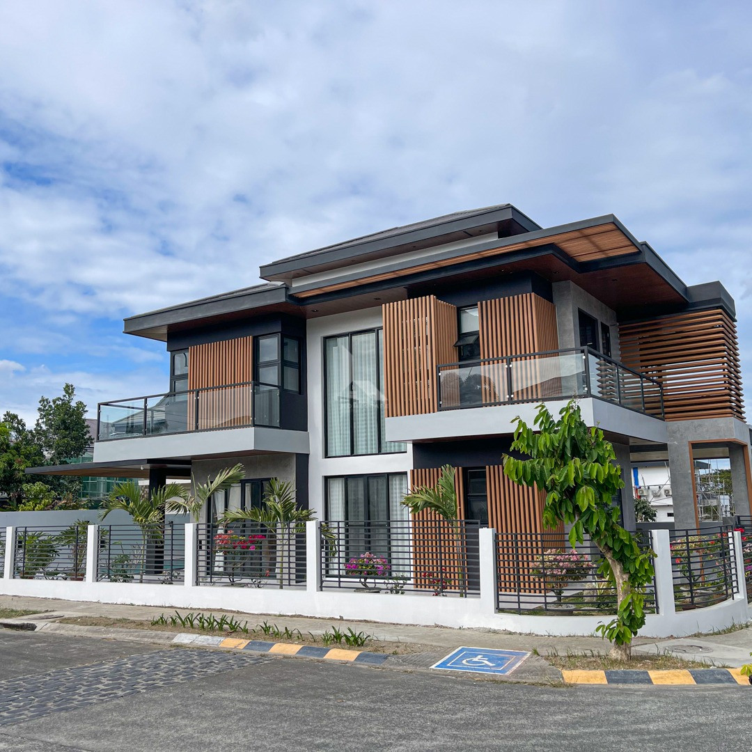 Stunning Fully Furnished House and Lot for Sale in The Mansions photo 1