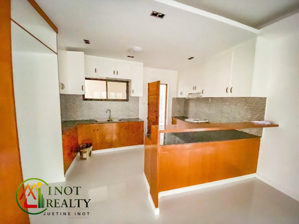 Brand New Spacious Single Detached House and Lot photo 5