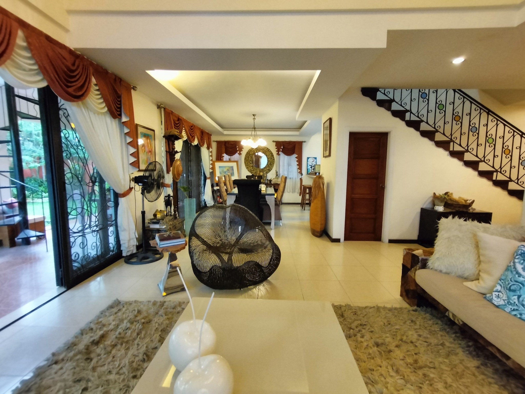 Mediterranean House For Sale in Tierra Nueva Alabang Muntinlupa City photo 1